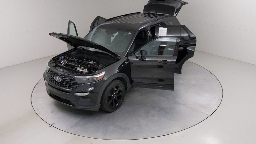 Certified 2023 Ford Explorer ST-Line AWD/4WD image 46