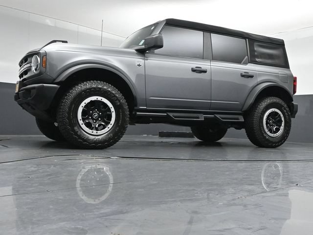 Certified 2024 Ford Bronco Big Bend w/ Sasquatch Package AWD/4WD image 40