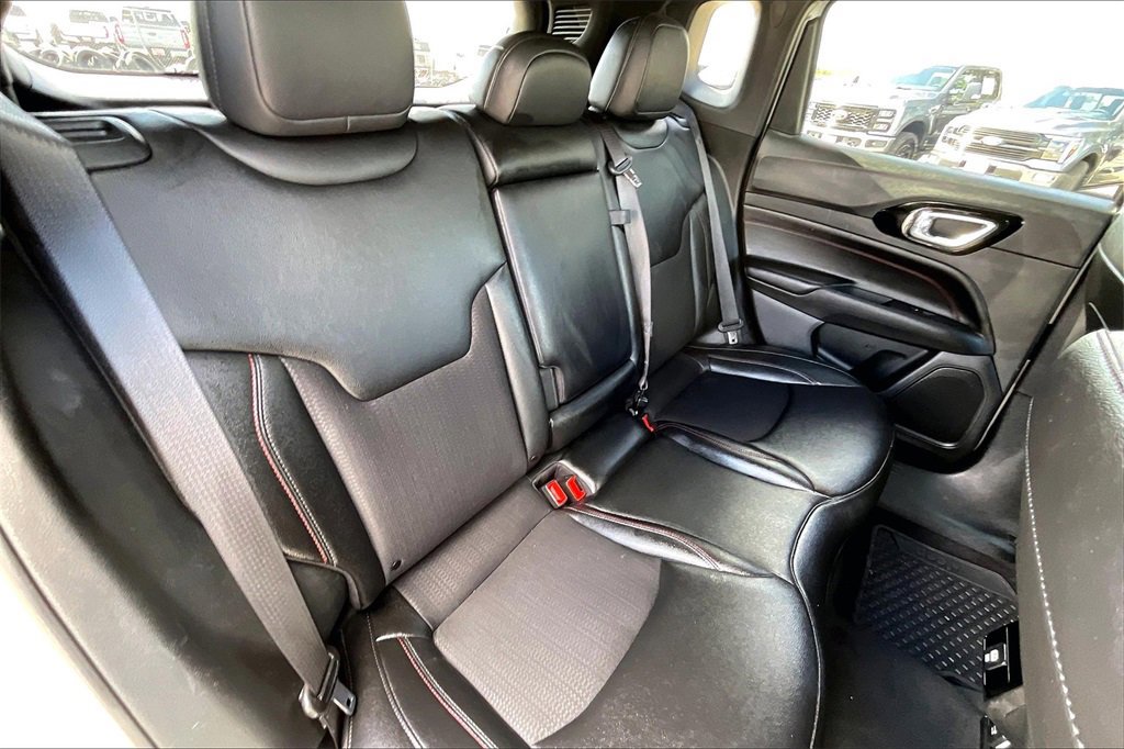 Used 2024 Jeep Compass Trailhawk image 22