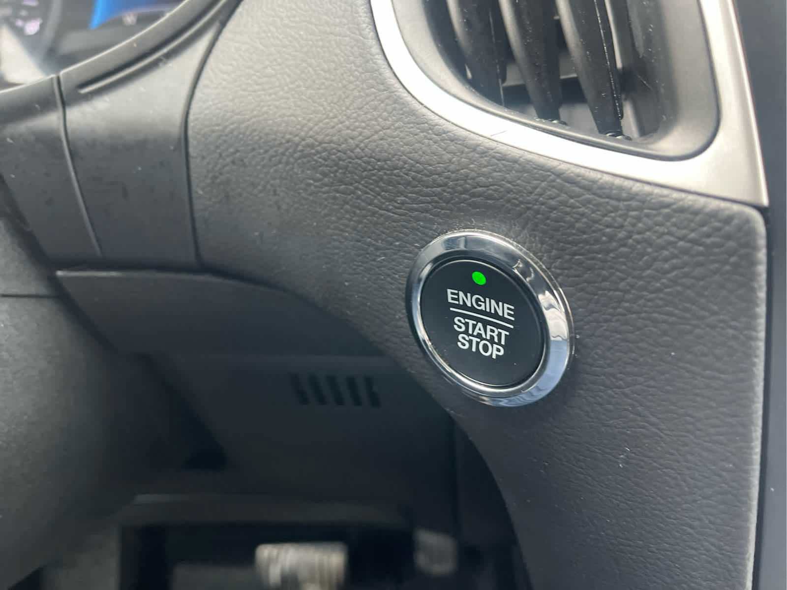 Certified 2024 Ford Edge SEL w/ Convenience Package image 32