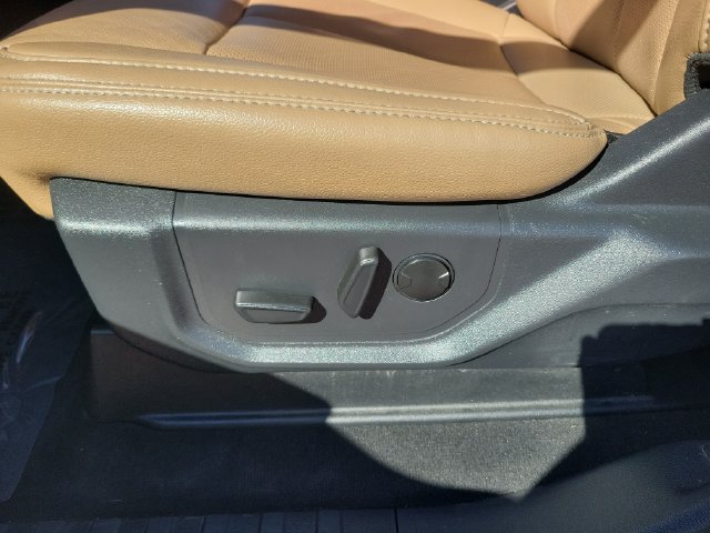 Certified 2022 Ford F350 Lariat w/ Lariat Ultimate Package AWD/4WD image 20