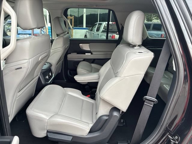 Certified 2025 Ford Expedition Active AWD/4WD image 62