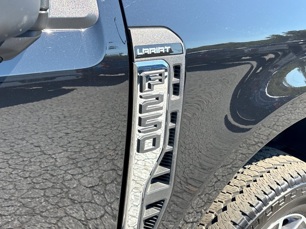 Certified 2025 Ford F250 Lariat w/ FX4 Off-Road Package AWD/4WD image 13