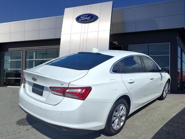 Used 2019 Chevrolet Malibu LT w/ Leather Package FWD image 2