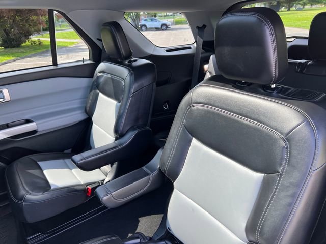 Certified 2024 Ford Explorer XLT w/ Equipment Group 202A AWD/4WD image 24
