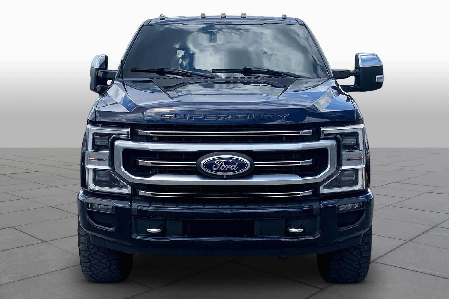 Certified 2022 Ford F250 Platinum AWD/4WD image 4