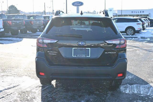 Used 2024 Subaru Outback Premium image 4