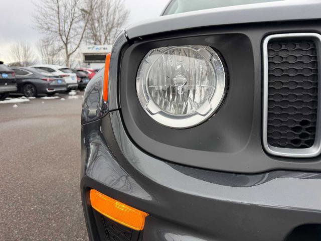 Used 2023 Jeep Renegade Latitude image 3