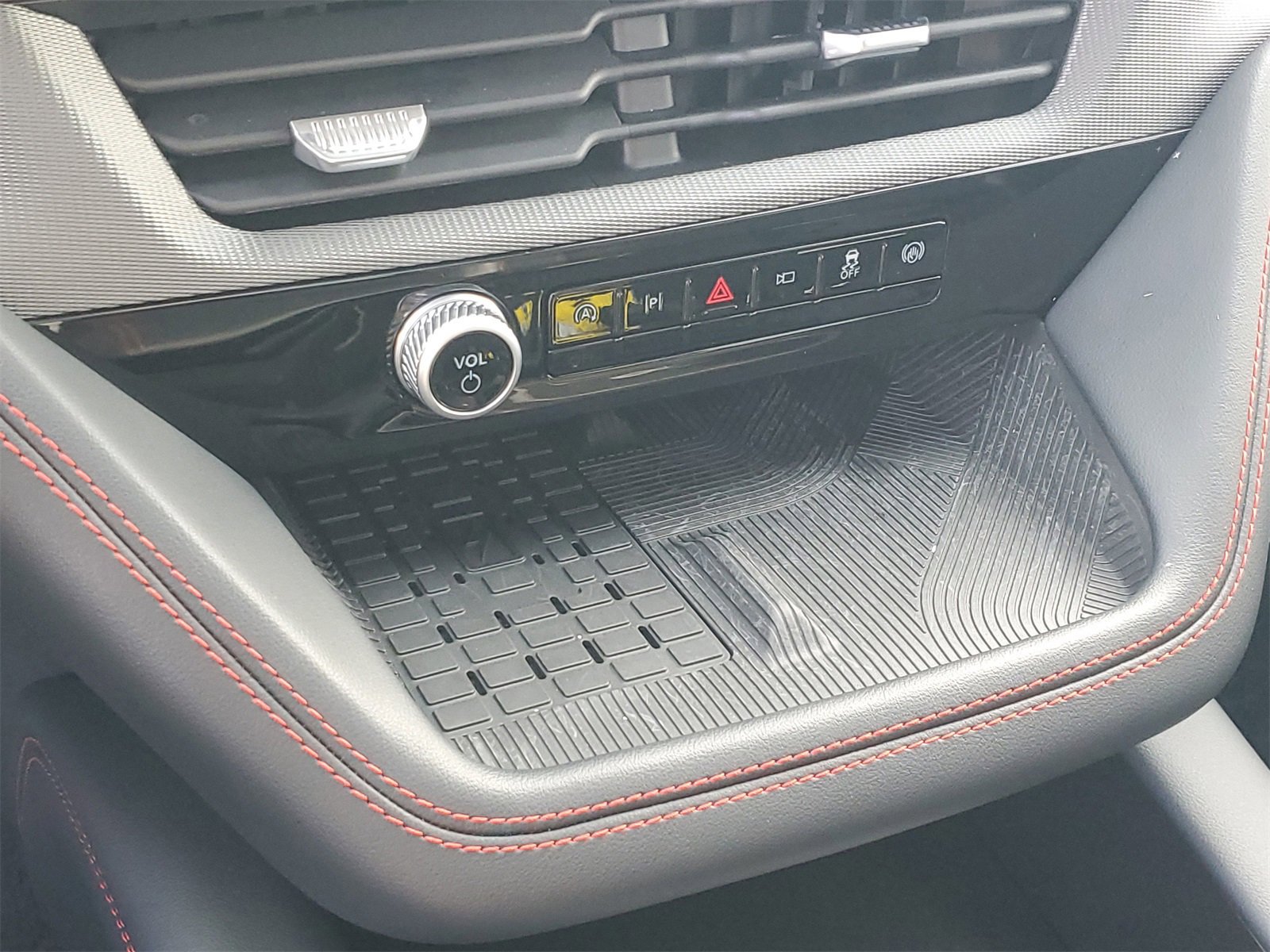 Certified 2025 Ford Explorer ST w/ Sun And Sound Package image 28