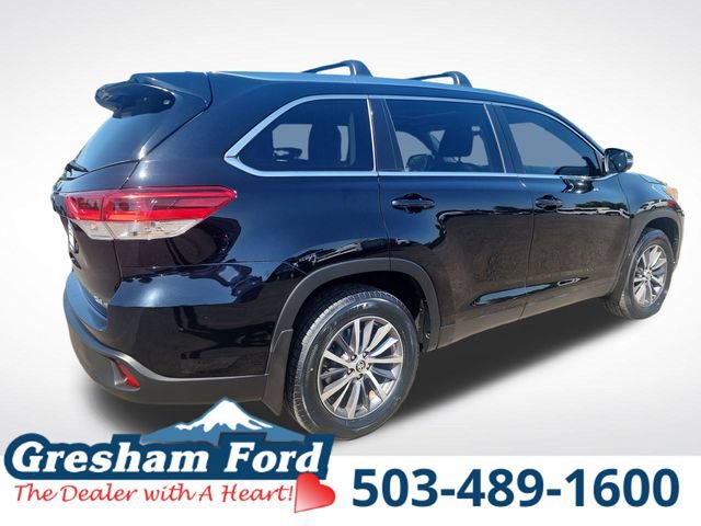 Used 2019 Toyota Highlander XLE AWD/4WD image 10