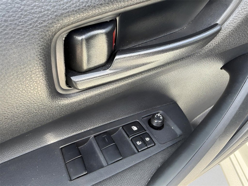 Used 2025 Toyota Corolla LE image 18