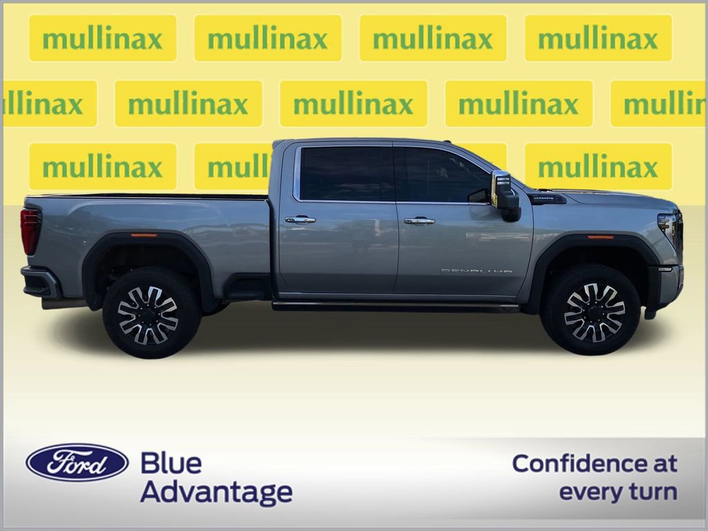 Used 2025 GMC Sierra 2500 Denali Ultimate w/ Max Trailering Package image 7