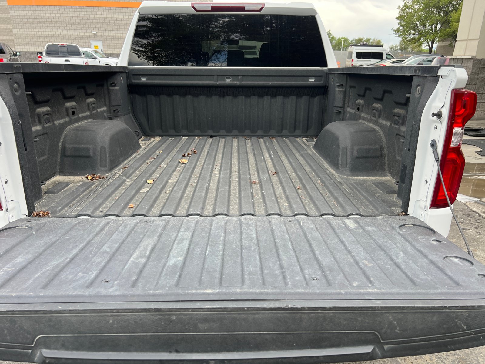Used 2022 Chevrolet Silverado 1500 LT Trail Boss AWD/4WD image 28