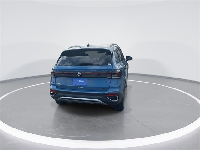 Used 2025 Volkswagen Taos SE image 5