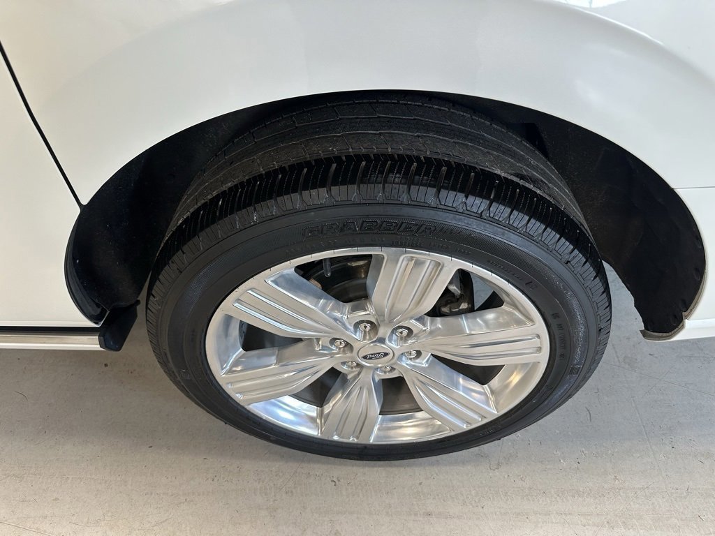 Certified 2024 Ford Expedition Max Platinum image 28