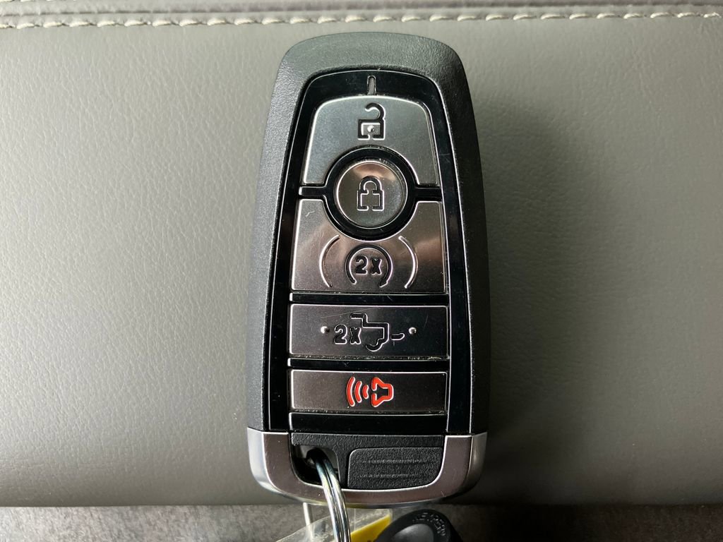 Certified 2026 Ford F350 Platinum w/ Platinum Plus Package image 34