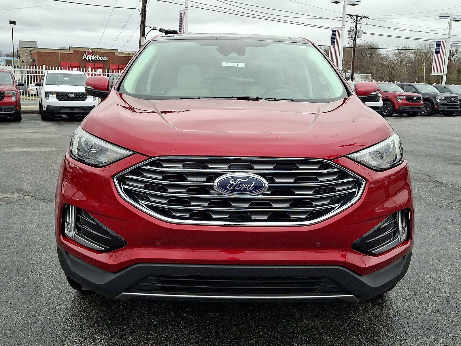 Certified 2022 Ford Edge Titanium image 2
