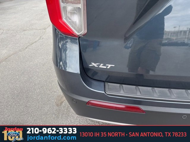 Certified 2023 Ford Explorer XLT w/ Equipment Group 202A image 7