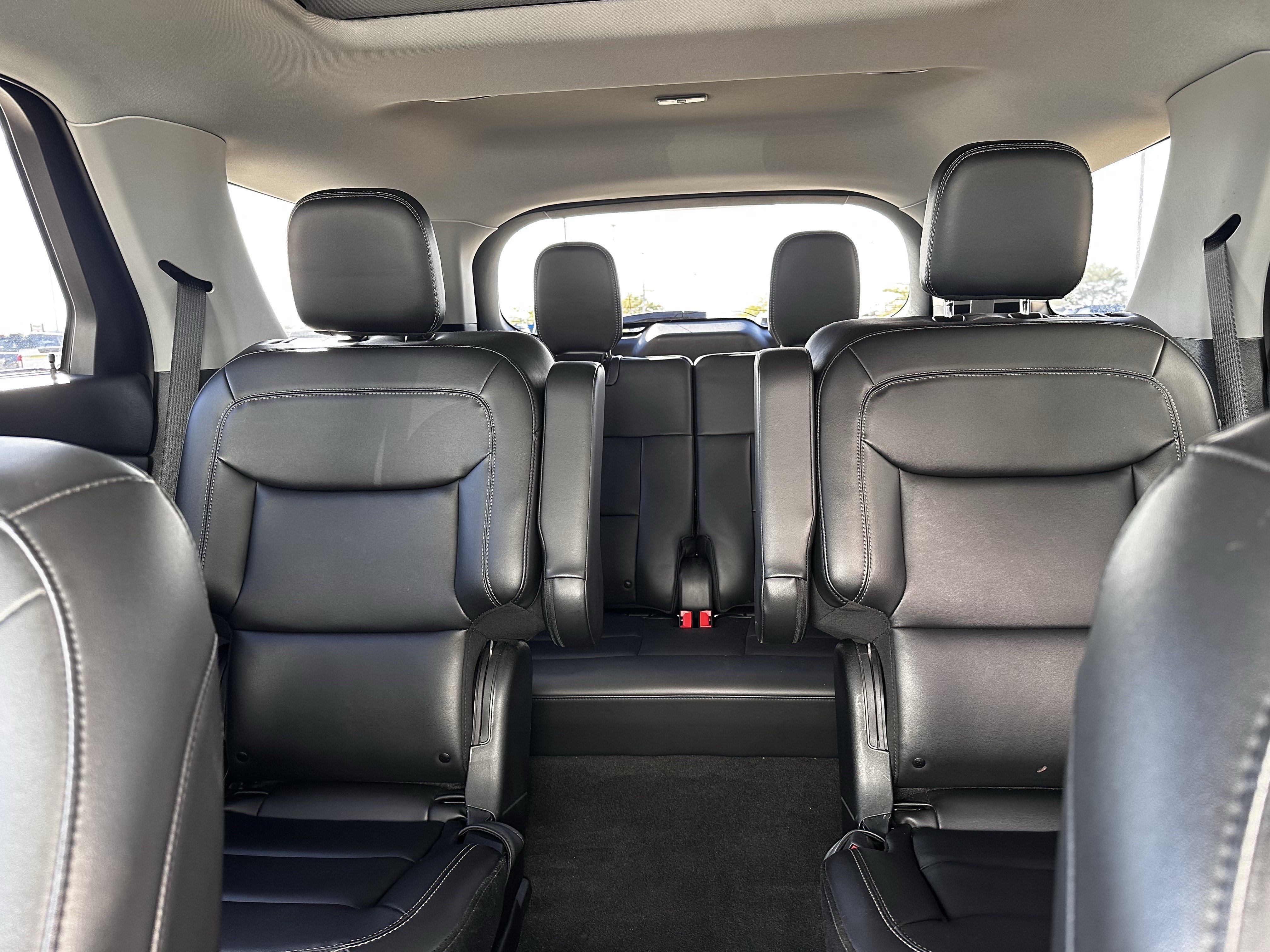 Certified 2023 Ford Explorer XLT w/ Equipment Group 202A AWD/4WD image 20