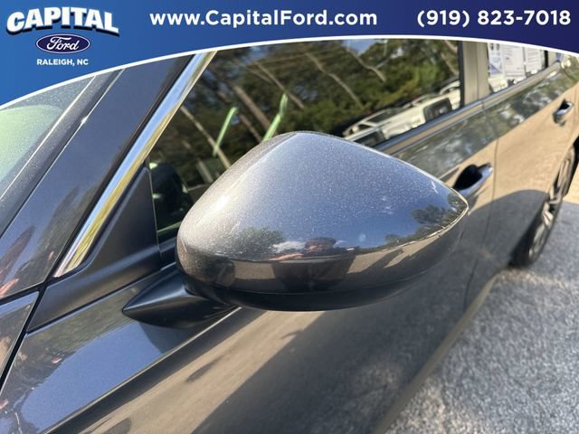 Used 2024 Honda Civic EX-L image 12