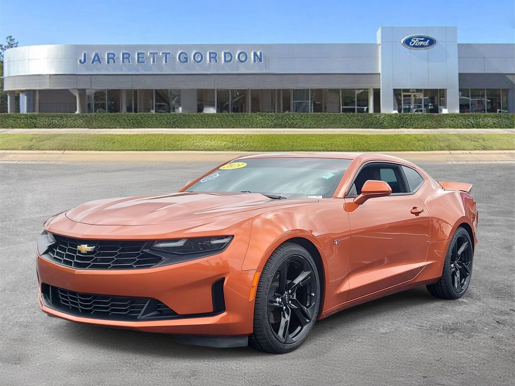 Used 2023 Chevrolet Camaro LT w/ Technology Package RWD image 2