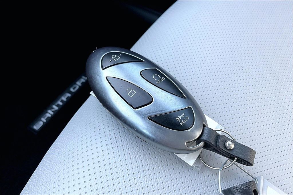 Used 2025 Hyundai Santa Cruz SEL FWD image 11