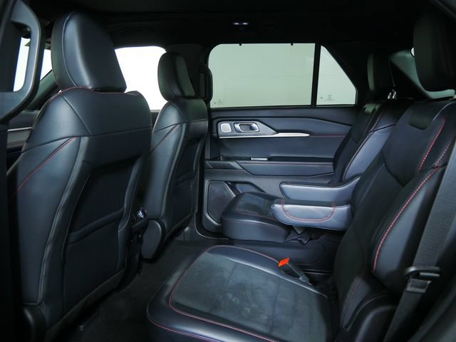 Certified 2025 Ford Explorer ST AWD/4WD image 18