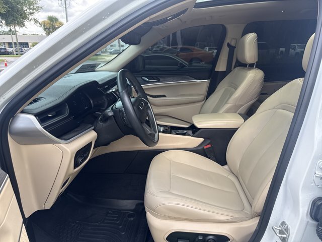 Used 2021 Jeep Grand Cherokee L Limited w/ Trailer Tow Group (B) AWD/4WD image 14