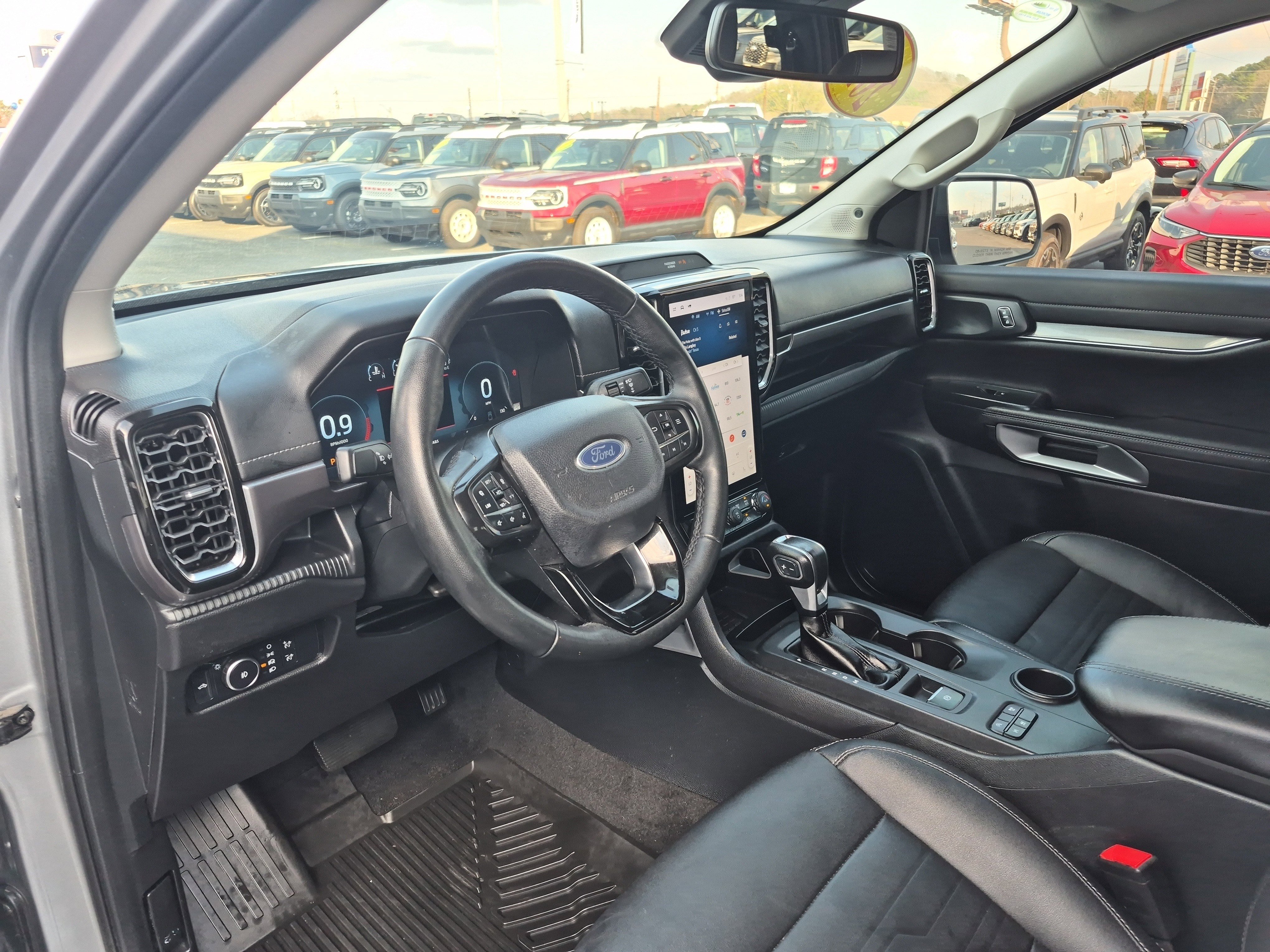 Certified 2024 Ford Ranger Lariat w/ Trailer Tow Package image 16