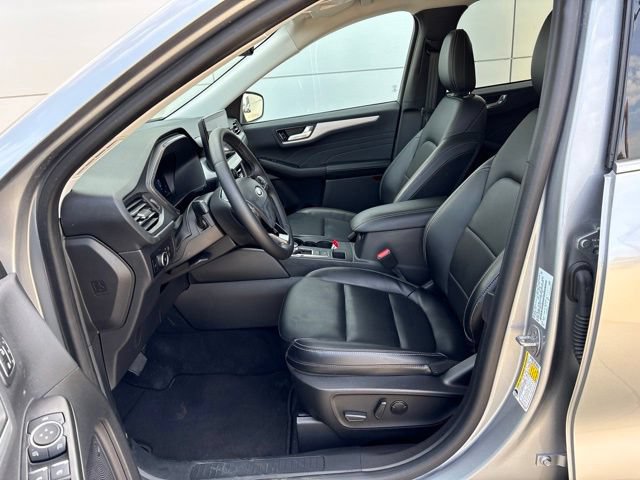 Certified 2023 Ford Escape Platinum AWD/4WD image 9