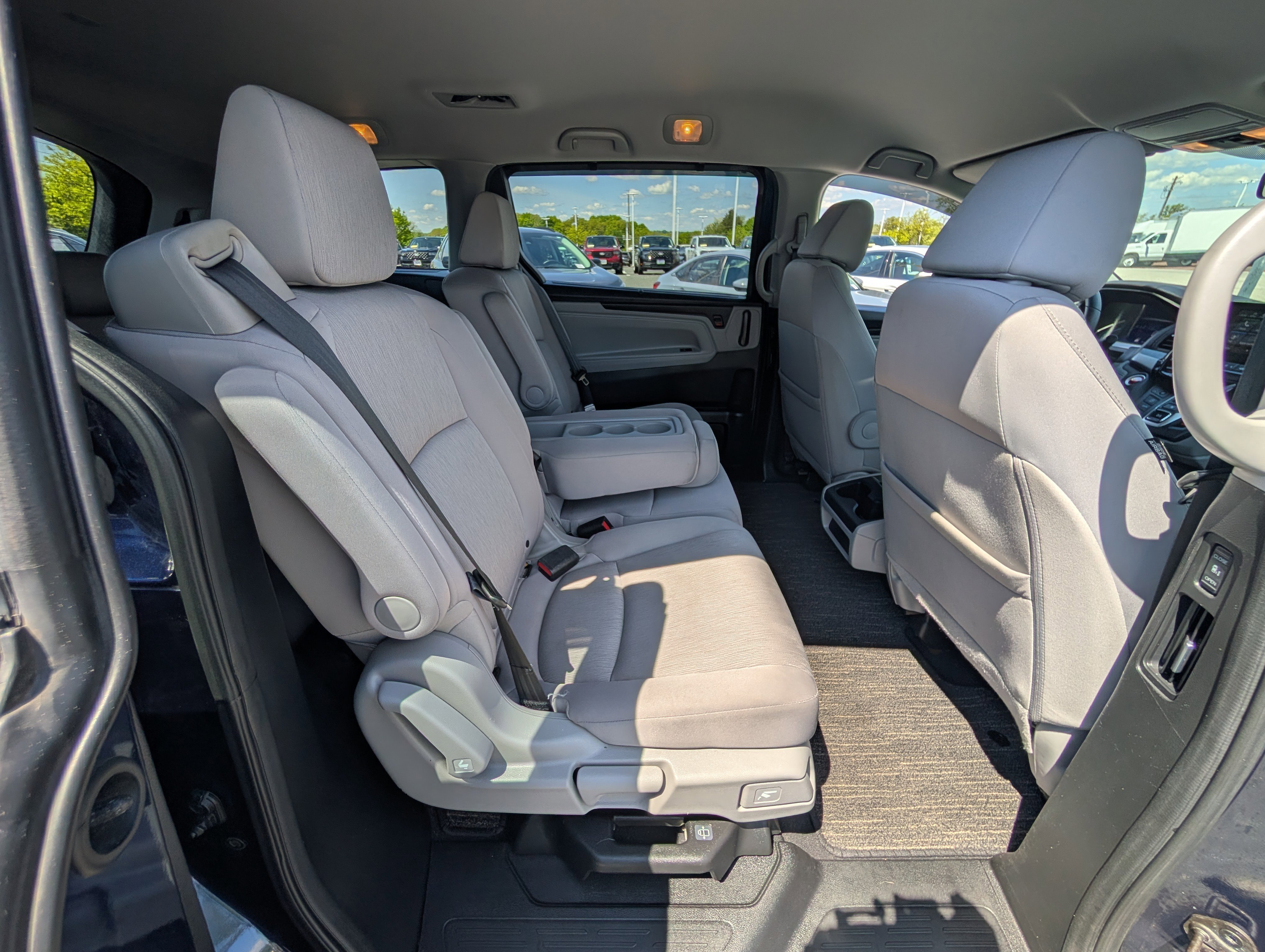 Used 2021 Honda Odyssey EX image 11