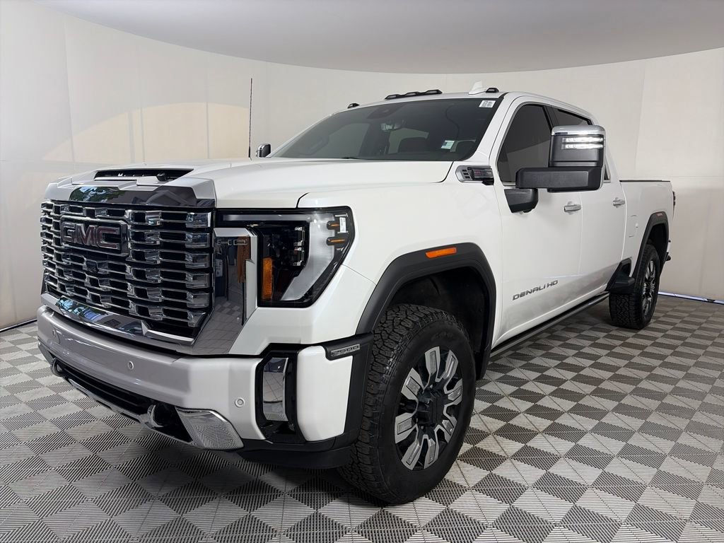 Used 2025 GMC Sierra 2500 Denali w/ Denali Reserve Package AWD/4WD video 3