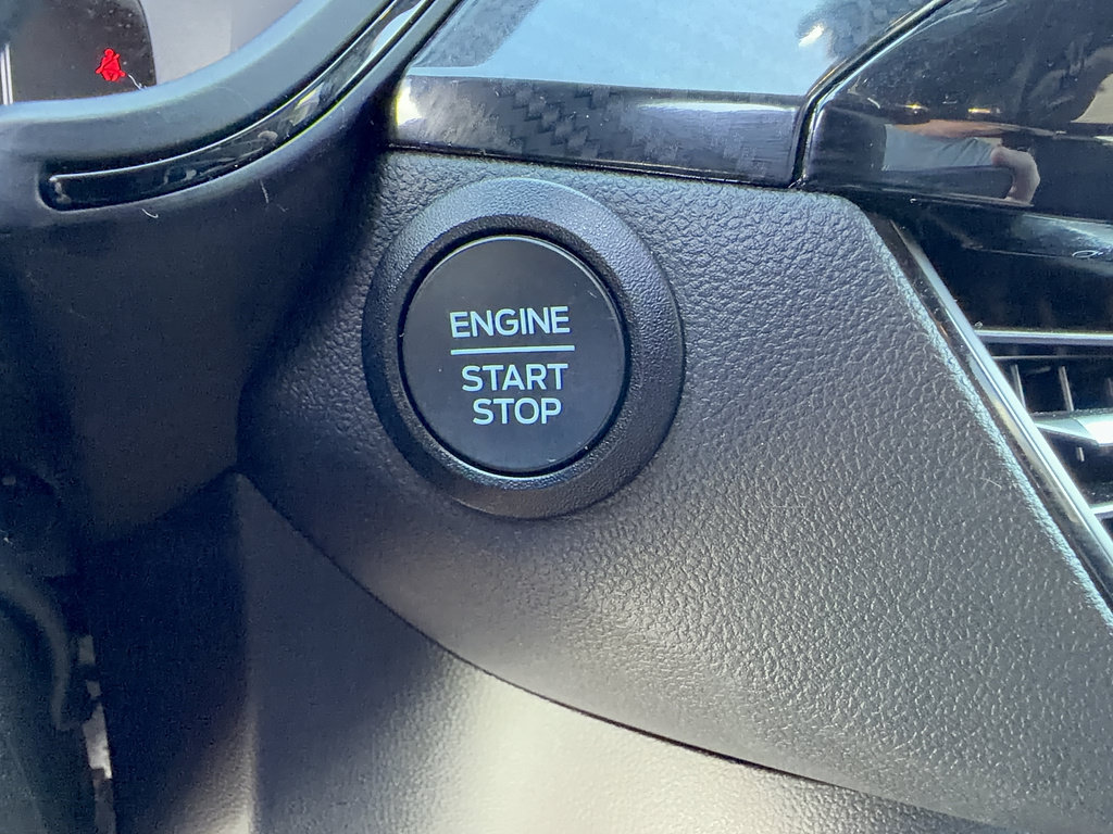 Certified 2025 Ford Escape ST-Line FWD image 23