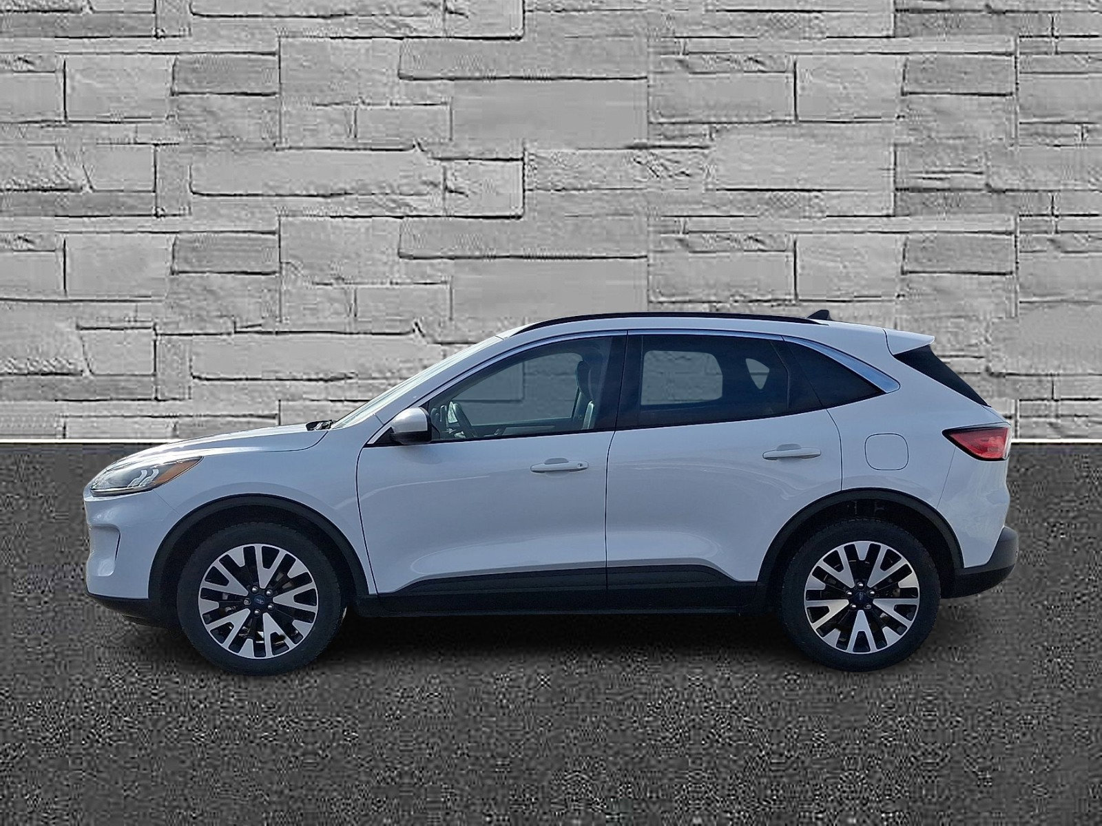 Certified 2020 Ford Escape SEL image 6