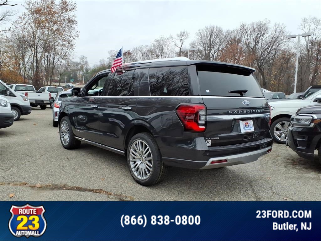 Certified 2023 Ford Expedition Platinum image 2