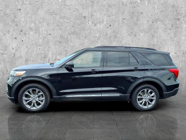 Certified 2022 Ford Explorer XLT w/ Equipment Group 202A AWD/4WD image 8