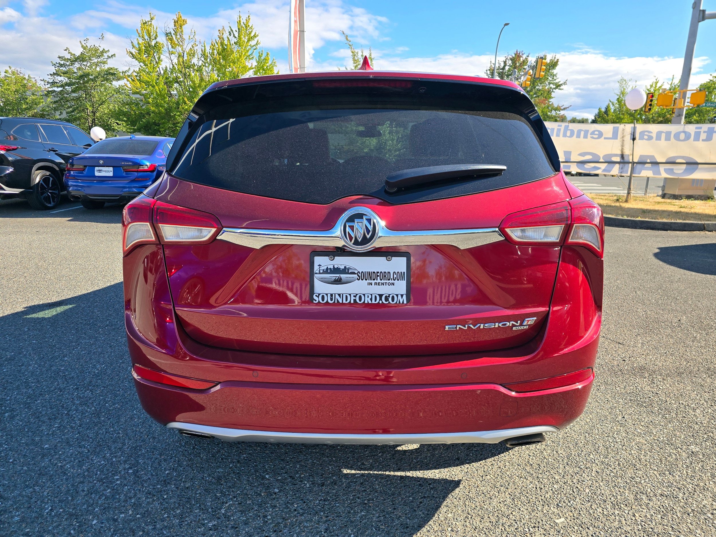 Used 2020 Buick Envision Premium w/ Driver Confidence Package AWD/4WD image 4