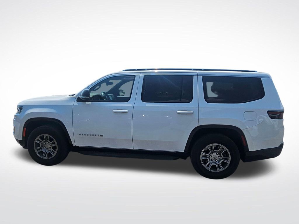 Used 2023 Jeep Wagoneer 4WD image 5