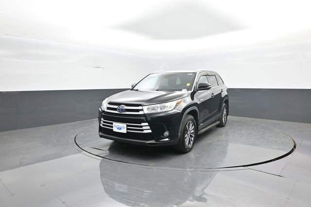 Used 2019 Toyota Highlander XLE image 3