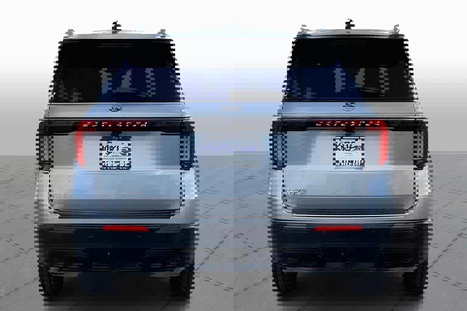 Certified 2025 Ford Explorer Active image 2