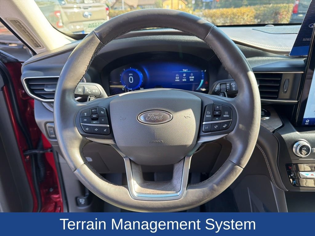 Certified 2020 Ford Explorer Platinum w/ Premium Technology Package image 20