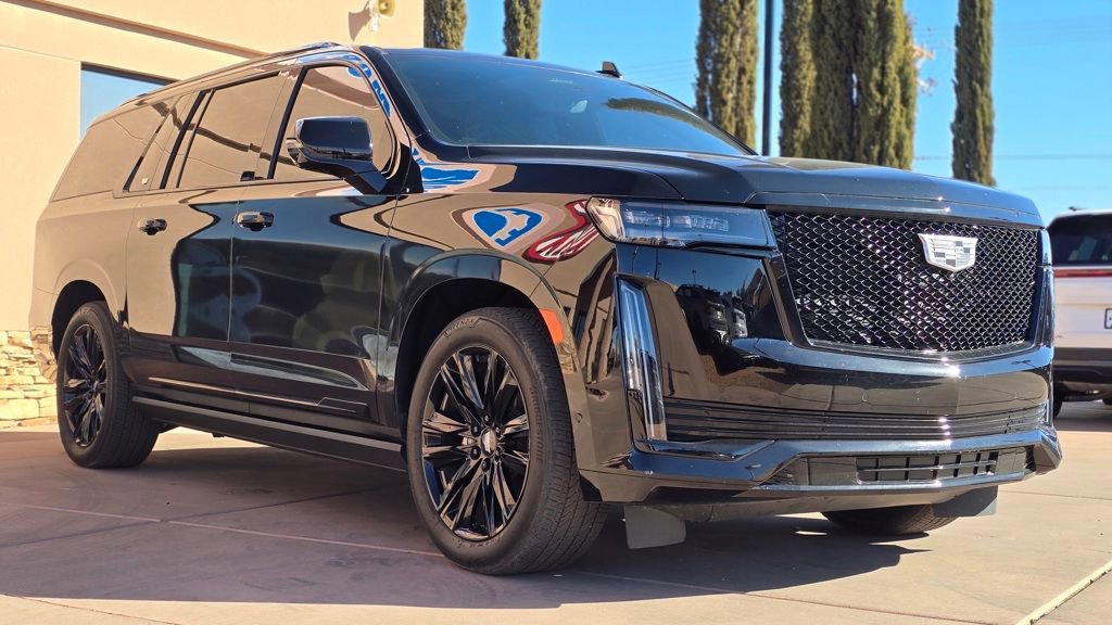 Used 2023 Cadillac Escalade ESV Sport Platinum AWD/4WD image 13