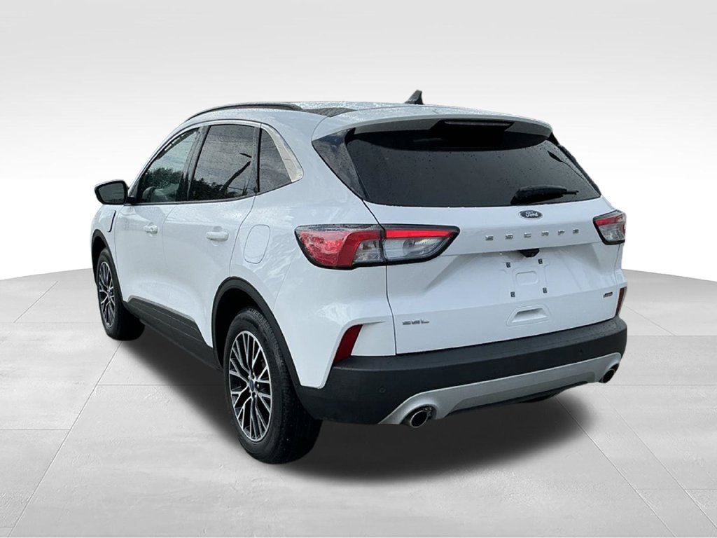 Certified 2021 Ford Escape SEL w/ Technology Package FWD image 8