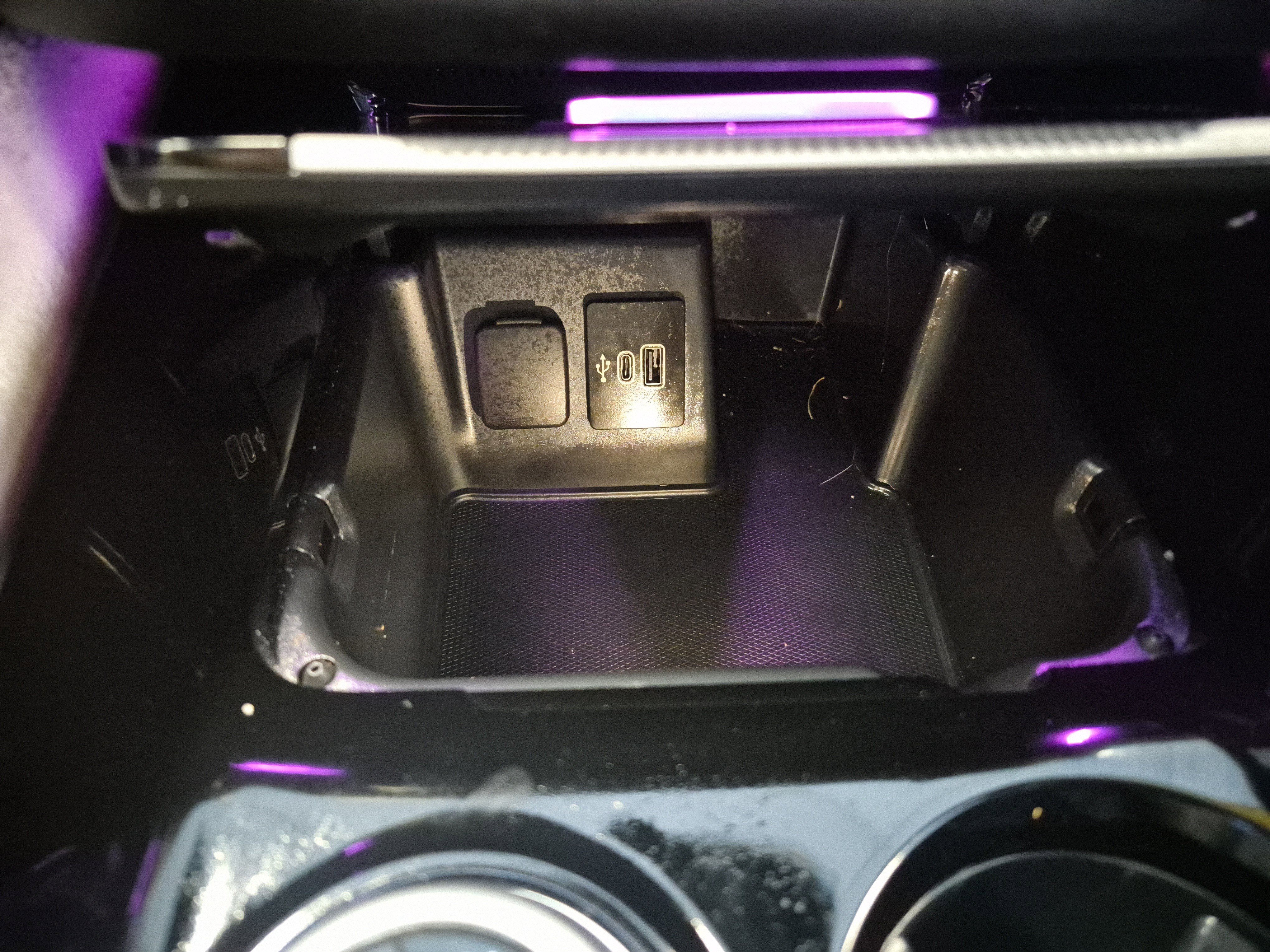 Certified 2025 Ford Explorer Platinum image 31