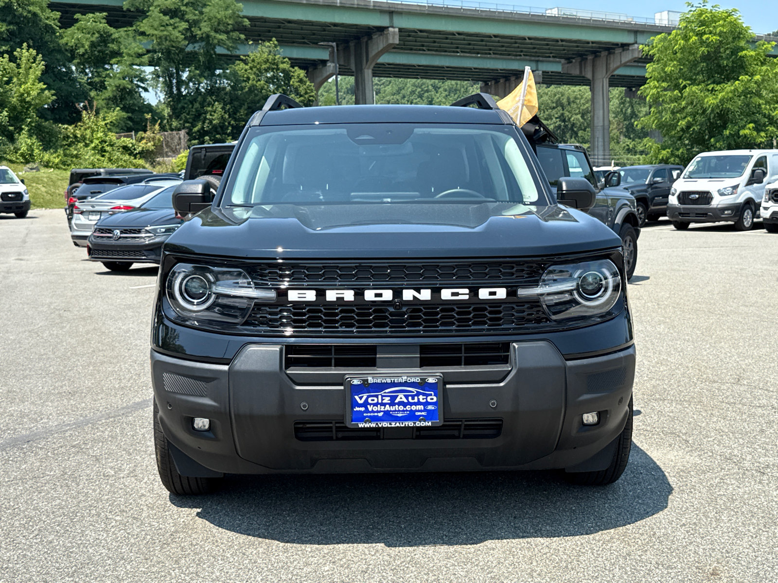 Certified 2025 Ford Bronco Sport Outer Banks w/ Outer Banks Tech Package+ AWD/4WD image 2