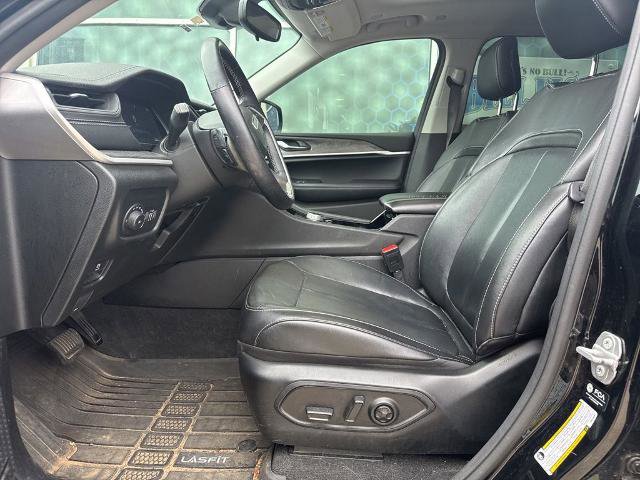 Used 2022 Jeep Grand Cherokee L Limited AWD/4WD image 8