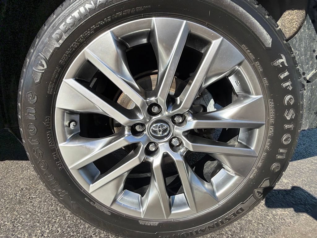 Used 2019 Toyota RAV4 XLE Premium w/ Cold Weather Package AWD/4WD image 55