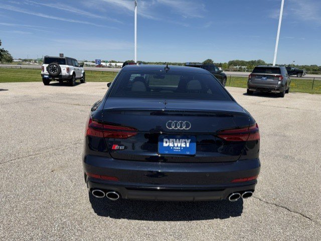Used 2025 Audi S6 Premium Plus w/ Premium Plus Package AWD/4WD image 8