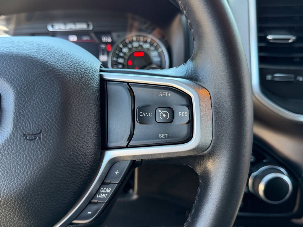 Used 2022 RAM 1500 Big Horn AWD/4WD image 29