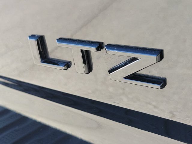 Used 2026 Chevrolet Silverado 2500 LTZ w/ LTZ Plus Package AWD/4WD image 7